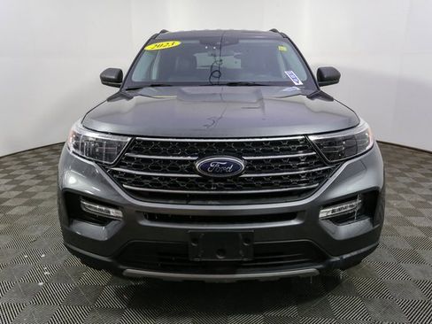 Used 2023 Ford Explorer XLT w/ Equipment Group 202A image 4