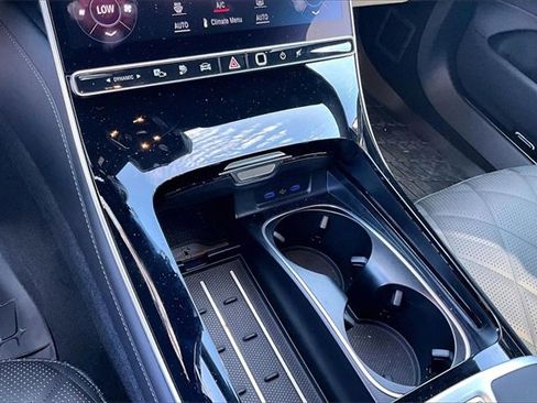 Used 2024 Mercedes-Benz S 580e 4MATIC Sedan image 26