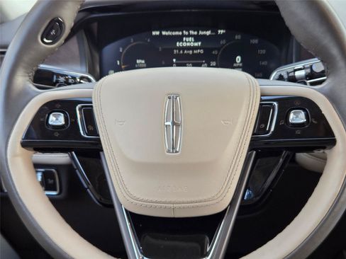 Used 2024 Lincoln Aviator Reserve w/ Equipment Group 201A AWD/4WD image 17