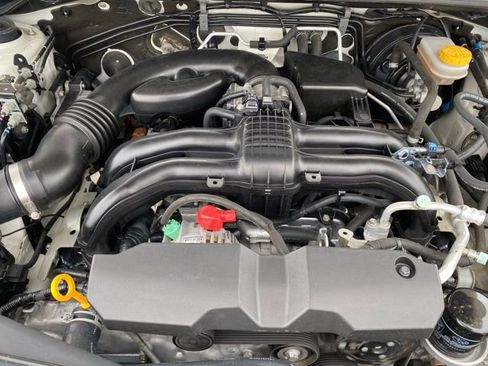 Used 2017 Subaru Crosstrek 2.0i Premium image 24