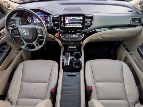 Used 2019 Honda Pilot Elite image 16