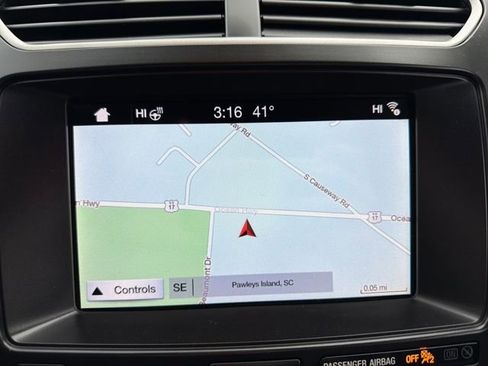 Used 2019 Ford Explorer XLT w/ Equipment Group 201A image 23