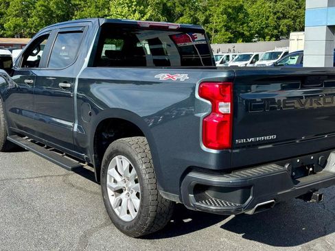 Used 2019 Chevrolet Silverado 1500 Custom w/ Custom Value Package AWD/4WD image 8