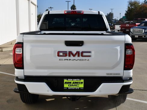 New 2026 GMC Canyon Elevation w/ Convenience Package image 7