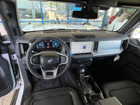 New 2026 Ford Bronco Outer Banks AWD/4WD image 8