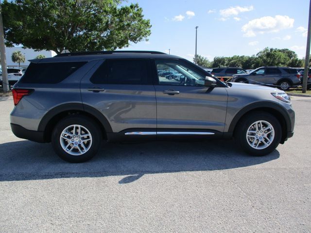 New 2025 Ford Explorer Active w/ Active Comfort Package RWD image 8