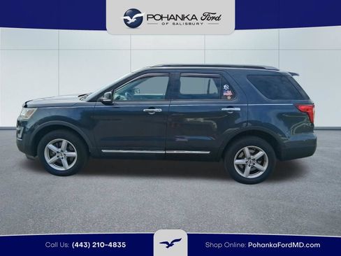 Used 2017 Ford Explorer XLT w/ Equipment Group 202A AWD/4WD image 8