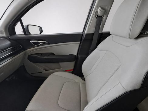 Certified 2024 Kia Sportage EX AWD/4WD image 30