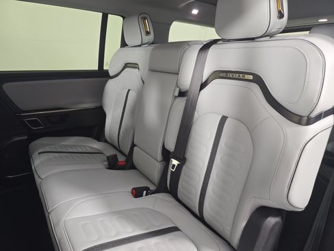 Used 2024 Rivian R1S Adventure Quad AWD/4WD image 21