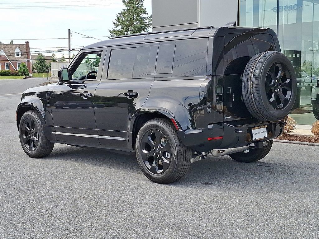 New 2026 Land Rover Defender 110 X-Dynamic SE AWD/4WD image 4