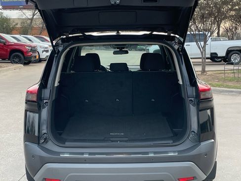 Used 2023 Nissan Rogue SV image 26