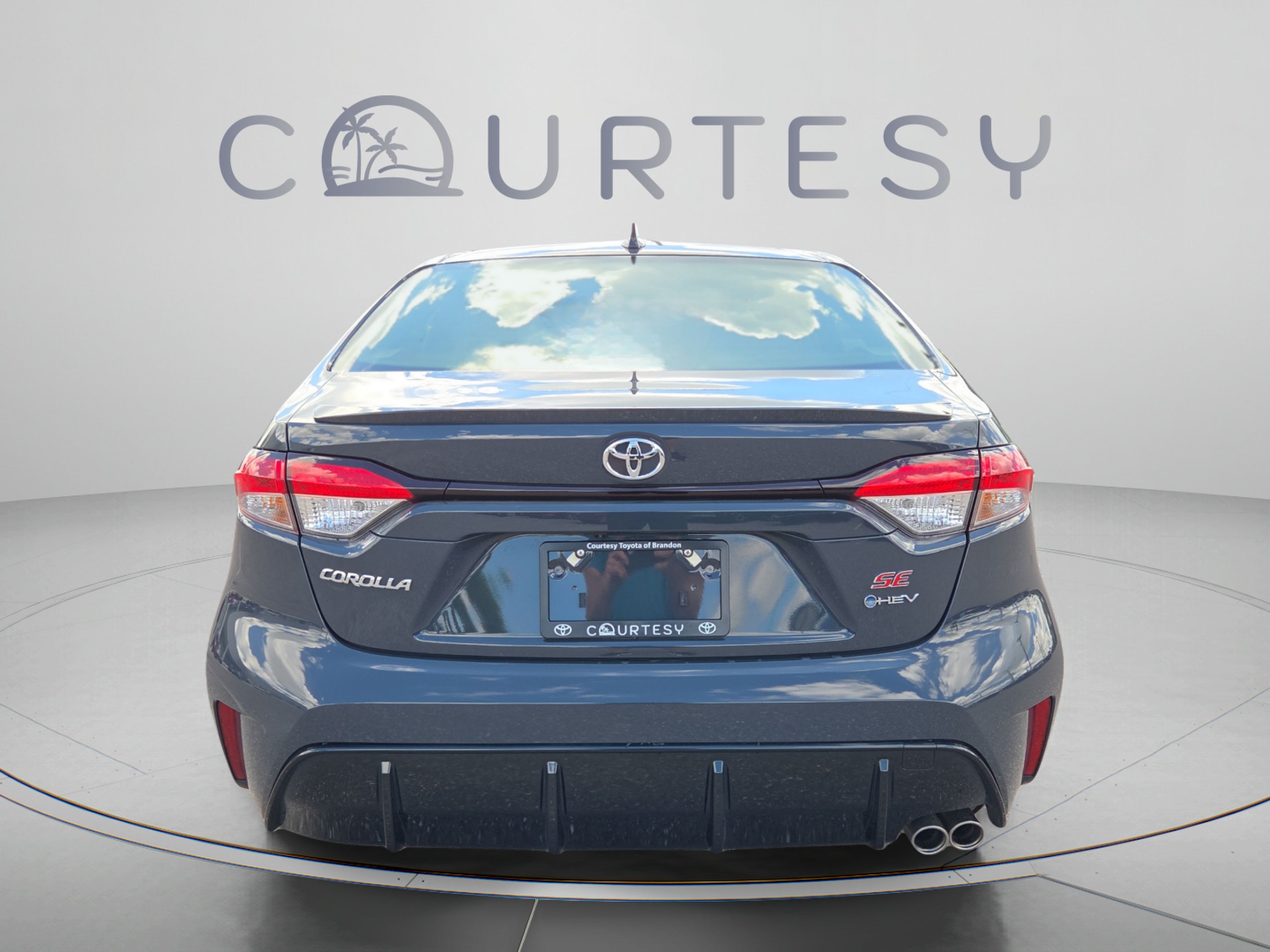 Certified 2026 Toyota Corolla SE FWD image 4