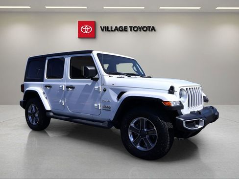 Used 2021 Jeep Wrangler Unlimited Sahara AWD/4WD image 7