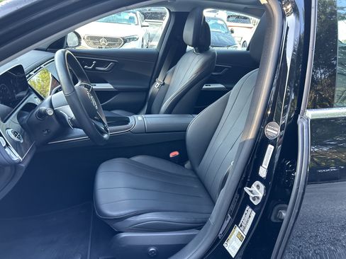 Certified 2025 Mercedes-Benz E 350 4MATIC Sedan image 23