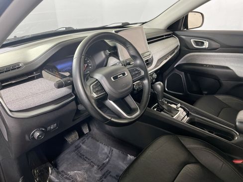 Used 2022 Jeep Compass Latitude AWD/4WD image 9