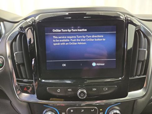 Certified 2023 Chevrolet Traverse LT FWD image 14