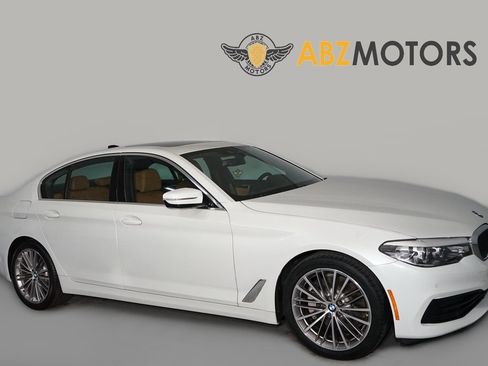 Used 2019 BMW 530i w/ Convenience Package image 1