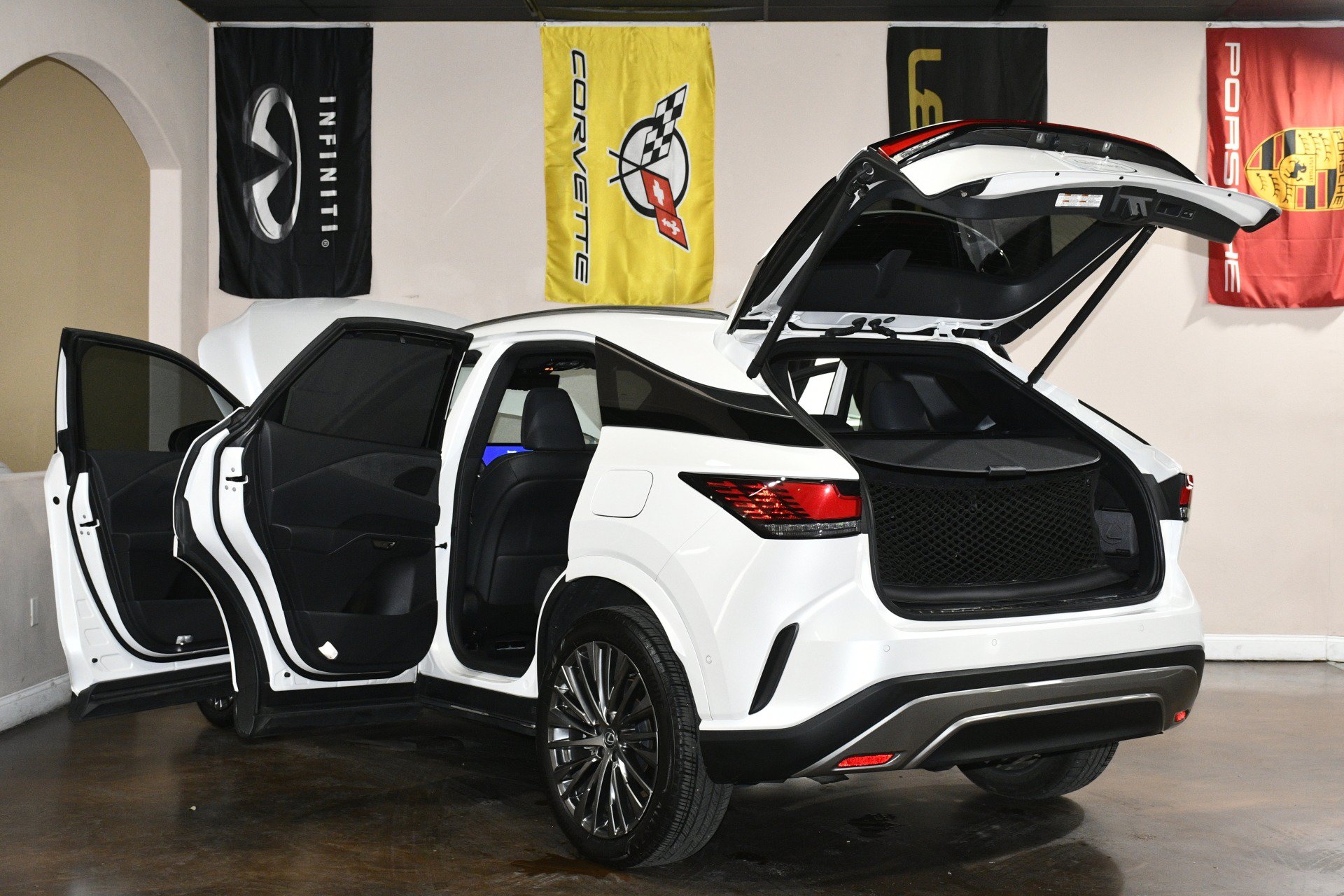 Used 2023 Lexus RX 350 AWD w/ Accessory Package image 92