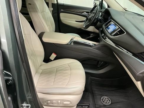 Used 2023 Buick Enclave Avenir w/ Avenir Technology Package image 21