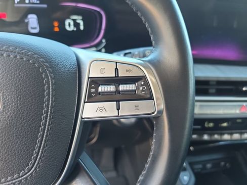 Certified 2024 Kia Telluride EX w/ EX Captain's Chair Package FWD image 22