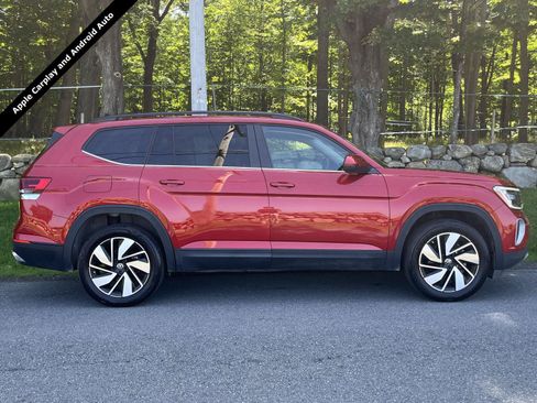 Used 2024 Volkswagen Atlas SE AWD/4WD image 2