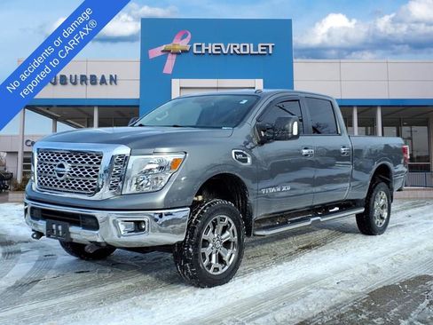 Used 2018 Nissan Titan SV w/ SV Convenience Package image 1