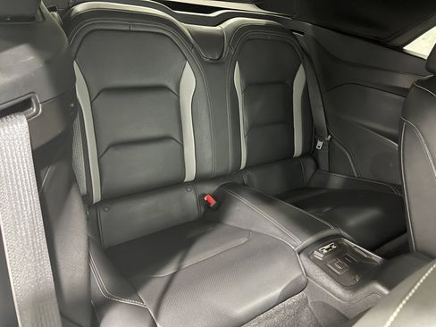 Used 2018 Chevrolet Camaro SS RWD image 29