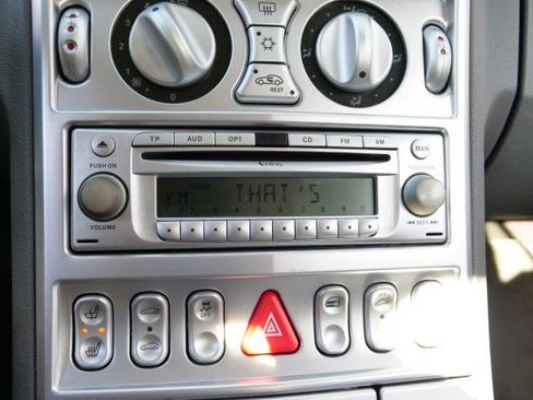 Used 2006 Chrysler Crossfire Limited image 14