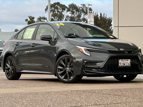 Used 2024 Toyota Corolla SE w/ SE Package FWD image 2