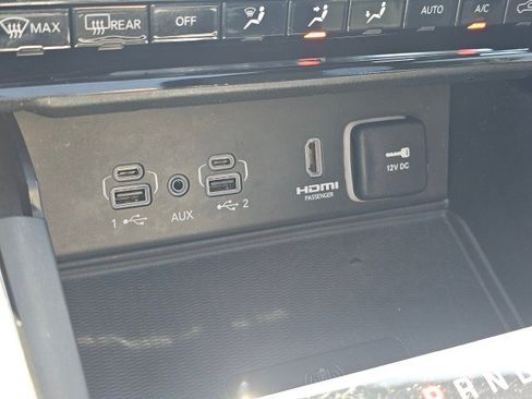 Certified 2023 Jeep Grand Cherokee Overland w/ Adv Protech Group III AWD/4WD image 37