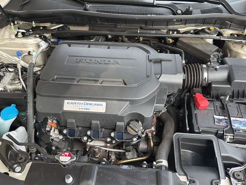 Used 2017 Honda Accord EX-L image 36