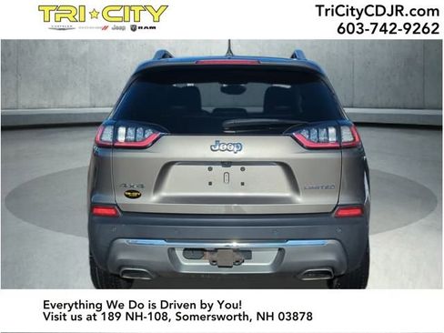 Used 2019 Jeep Cherokee Limited w/ Trailer Tow Group image 4