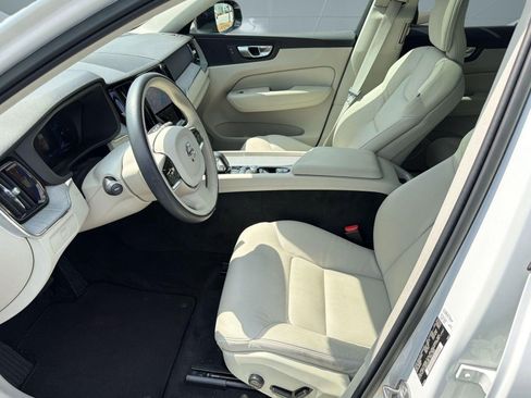 Certified 2023 Volvo XC60 B5 Plus w/ Climate Package image 5