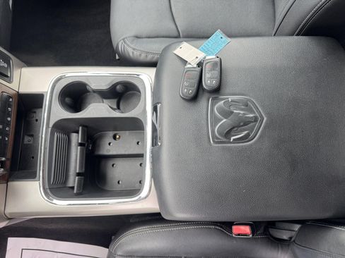 Used 2016 RAM 1500 Laramie w/ Convenience Group AWD/4WD image 25