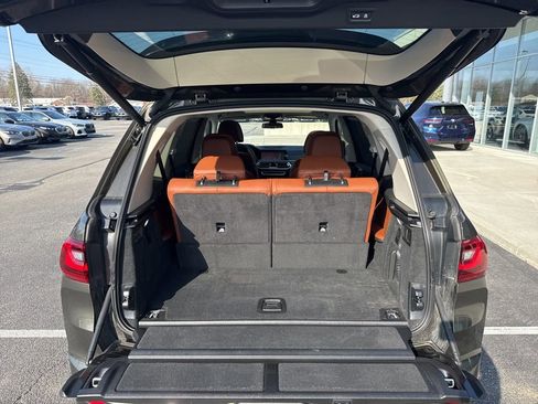 Certified 2022 BMW X7 xDrive40i w/ Executive Package image 23