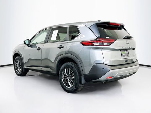 Used 2023 Nissan Rogue S image 5