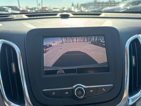 Used 2022 Chevrolet Equinox LT image 9