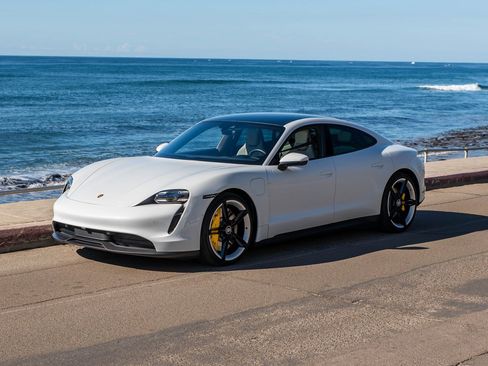 Used 2020 Porsche Taycan 4S image 1