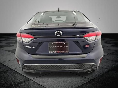 Used 2021 Toyota Corolla SE w/ SE Premium Package FWD image 5
