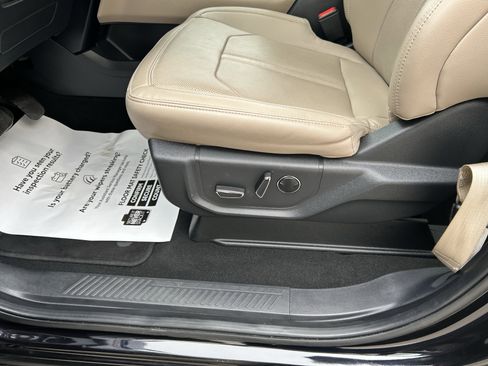 Used 2024 Ford Expedition Max Limited image 18