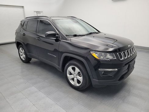 Used 2020 Jeep Compass Latitude w/ Popular Equipment Group AWD/4WD image 11