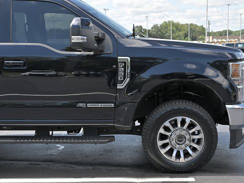 Used 2022 Ford F250 Lariat w/ Lariat Ultimate Package image 5
