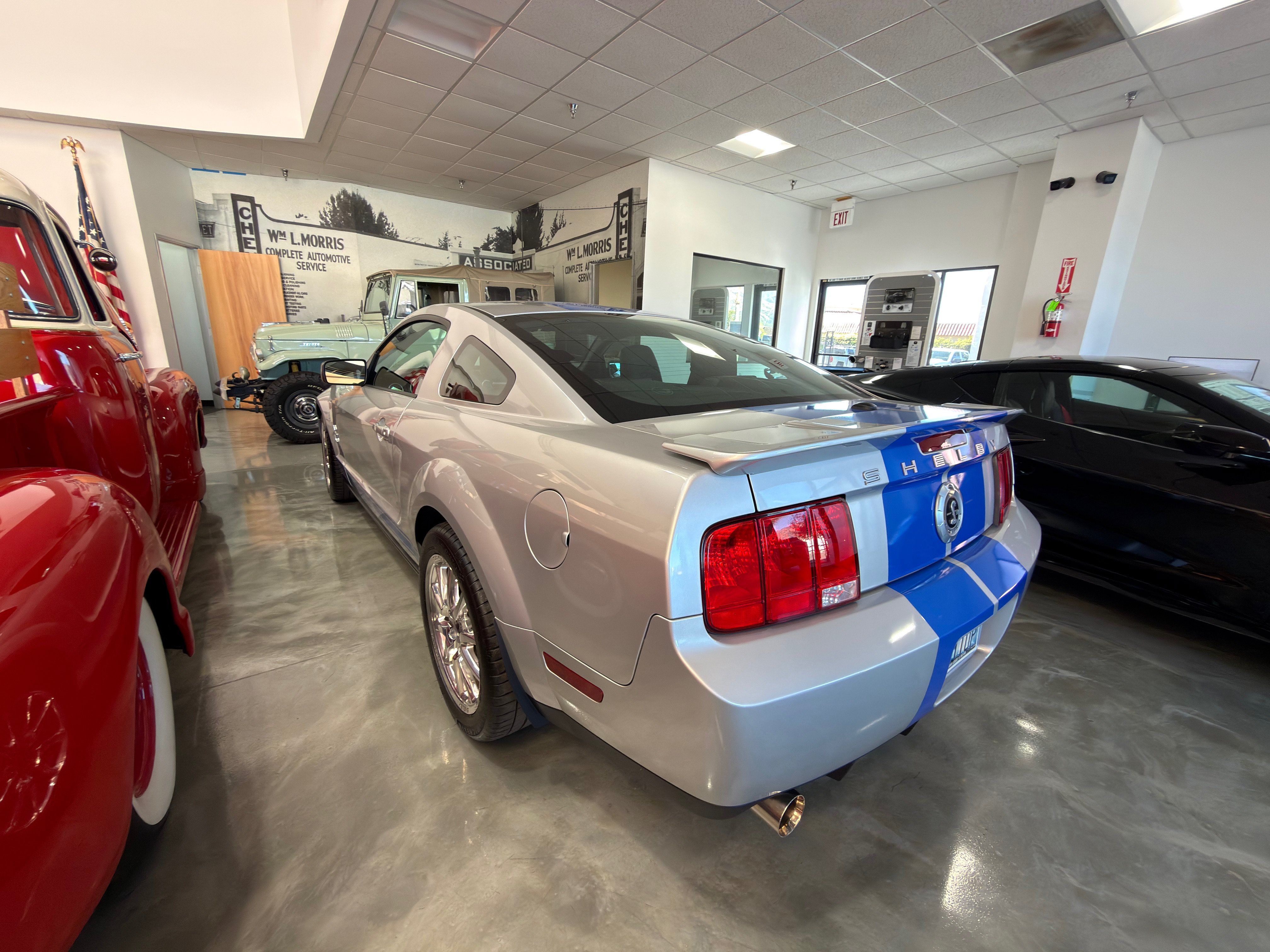 Used 2009 Ford Mustang Shelby GT500 RWD image 6