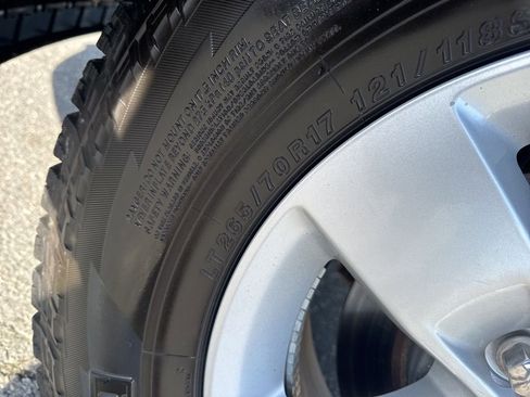 Used 2022 RAM 1500 Tradesman w/ Chrome Appearance Group image 30