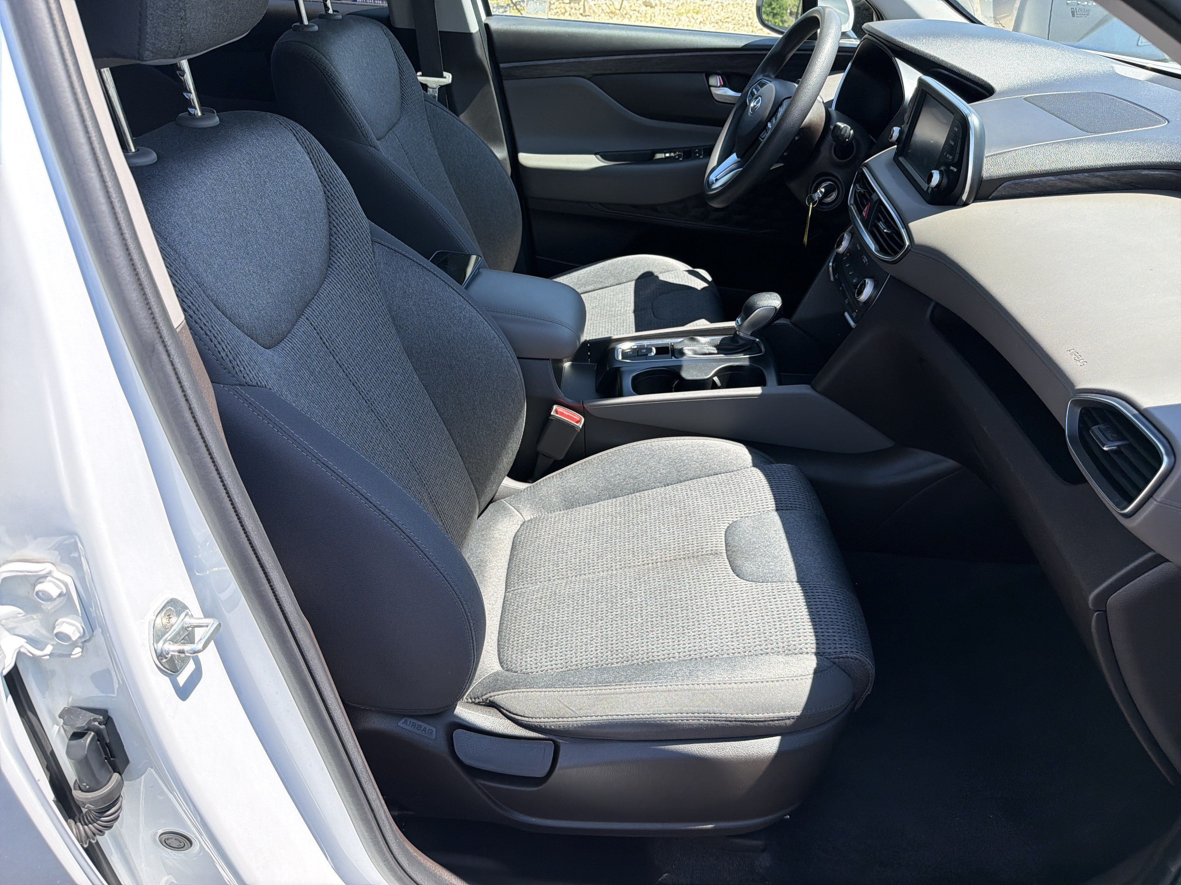 Used 2020 Hyundai Santa Fe SE FWD image 13