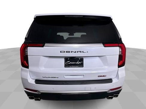 New 2026 GMC Yukon Denali w/ Sun & Power Step Package image 7