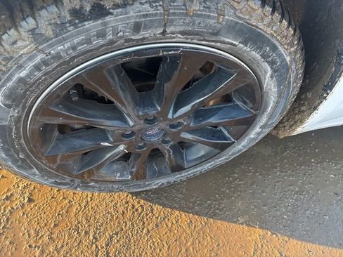 Used 2017 Ford Fusion SE w/ Fusion SE Technology Package image 12