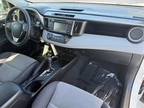 Used 2015 Toyota RAV4 XLE image 13