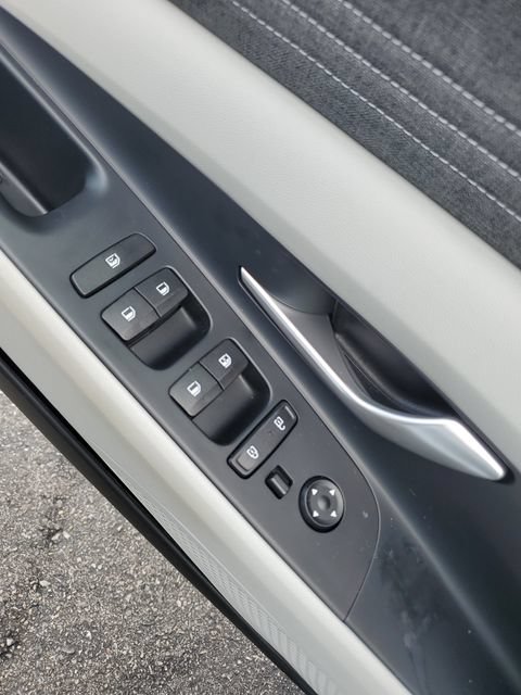 Certified 2025 Hyundai Elantra Limited FWD image 20
