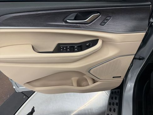 Used 2021 Jeep Grand Cherokee L Limited image 18